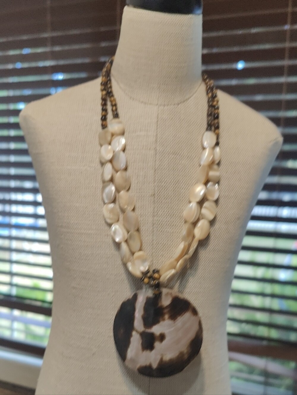 Beautiful Cream Shell Bead Necklace with Brown Pendant